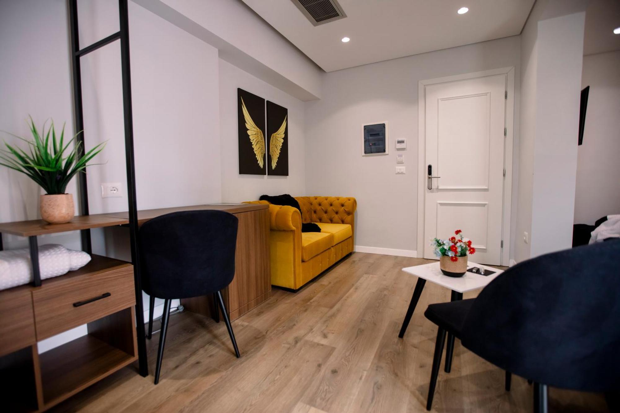 Hotel Olsi Sarandë エクステリア 写真