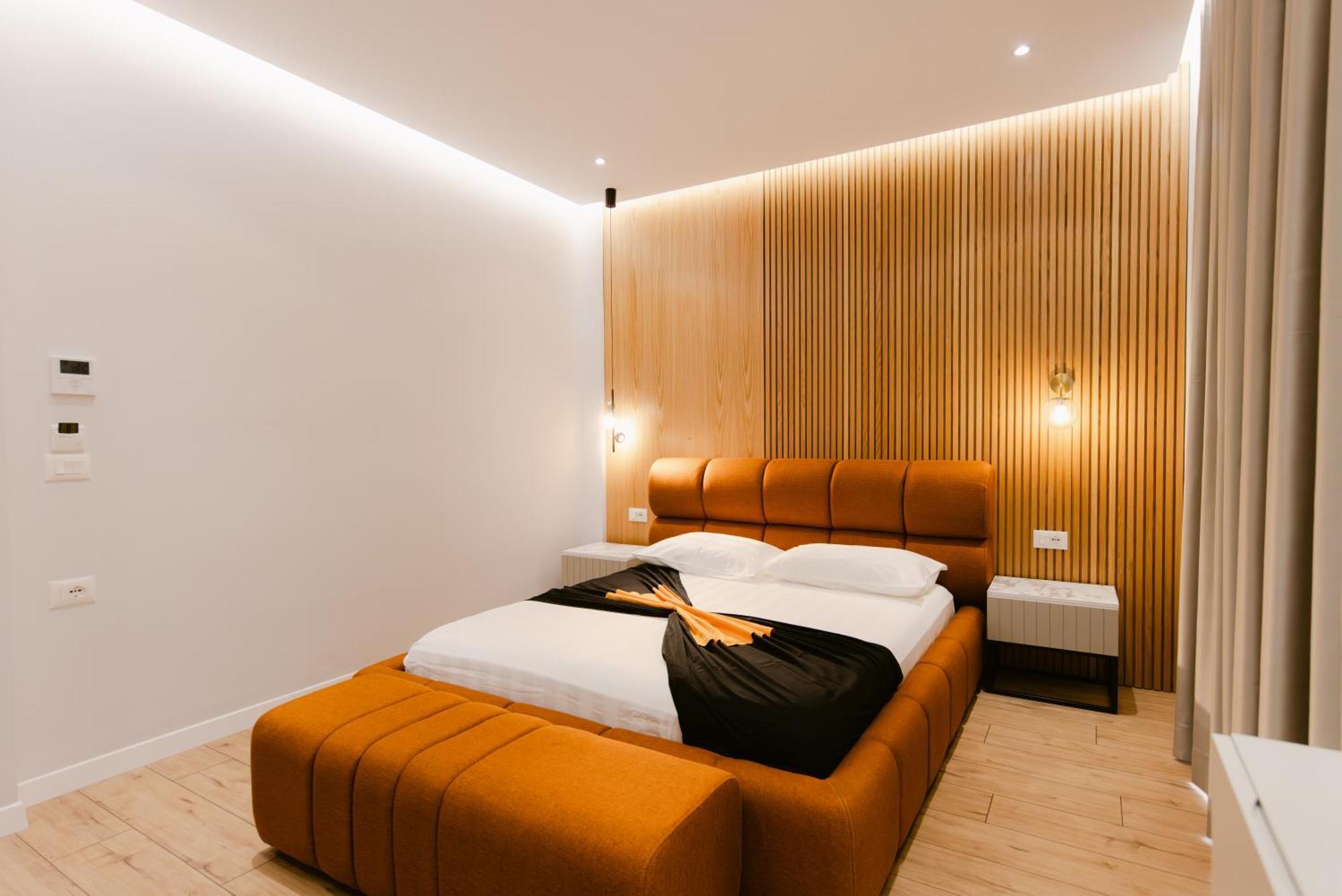 Hotel Olsi Sarandë エクステリア 写真