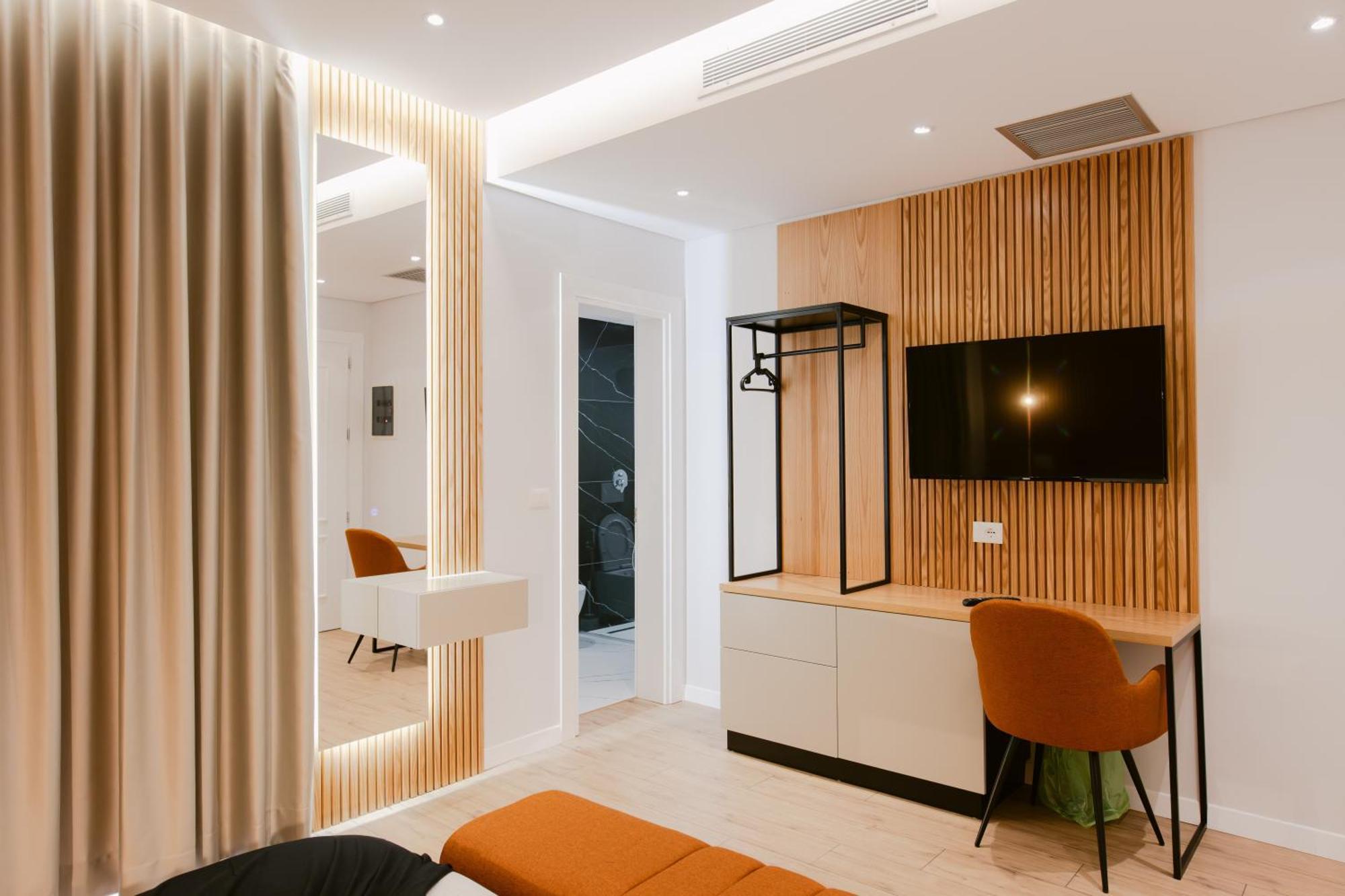 Hotel Olsi Sarandë エクステリア 写真