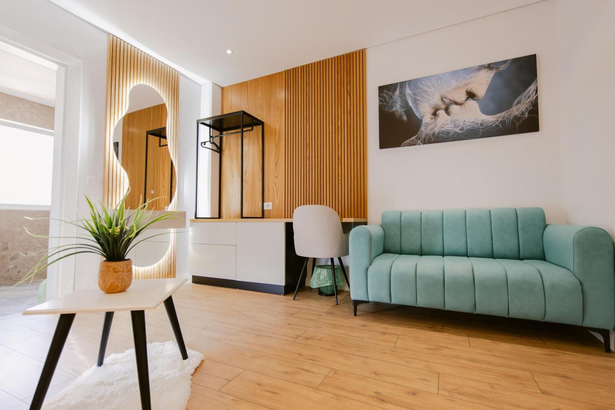 Hotel Olsi Sarandë エクステリア 写真
